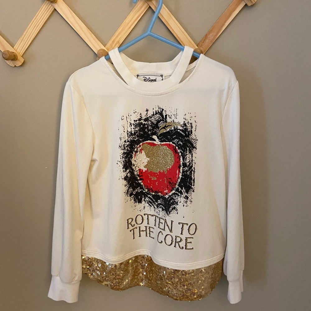 Disney Descendants Top